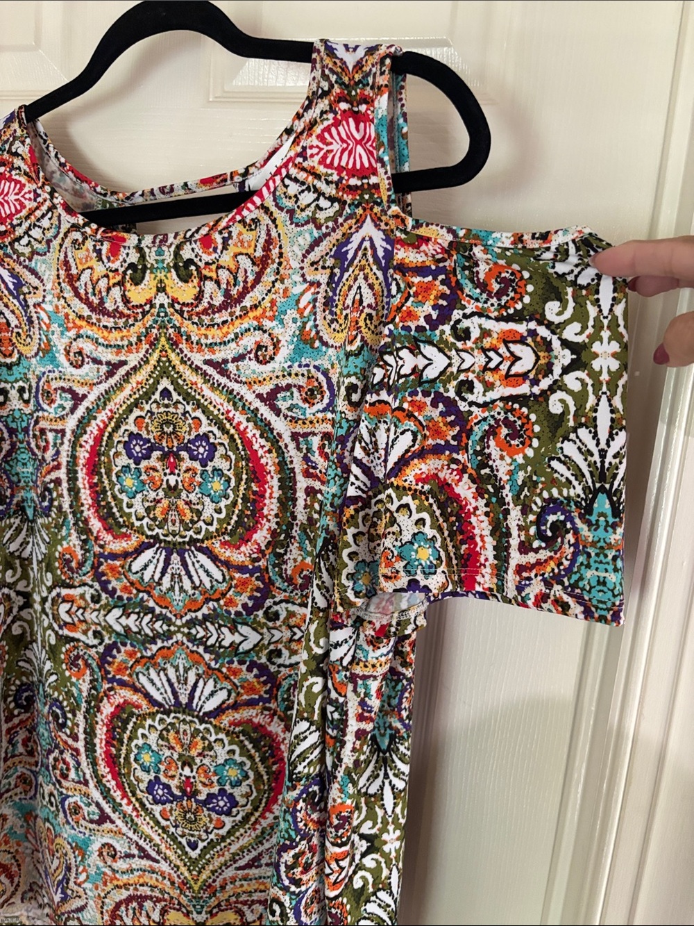 Cold Shoulder Top - Picture 2 of 5
